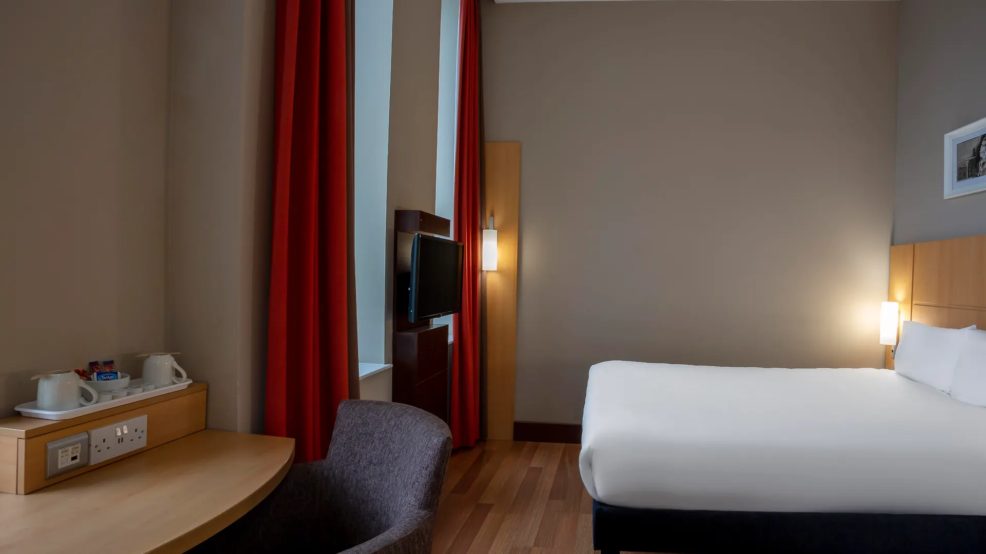 Ibis Belfast Queens Quarter
