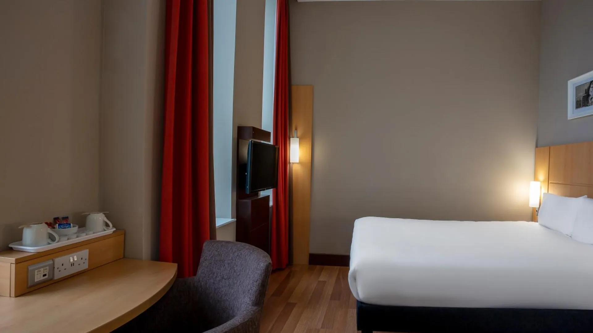 Hotel ibis Belfast Queens Quarter