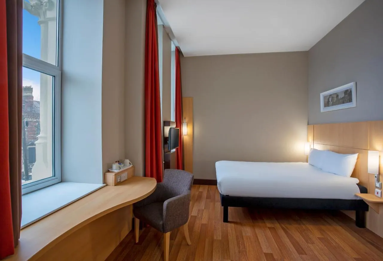 Ibis Belfast Queens Quarter
