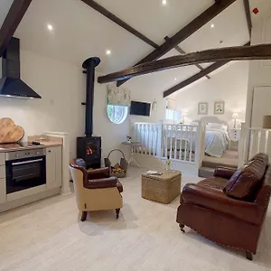 Linton Court Coach House Apartment